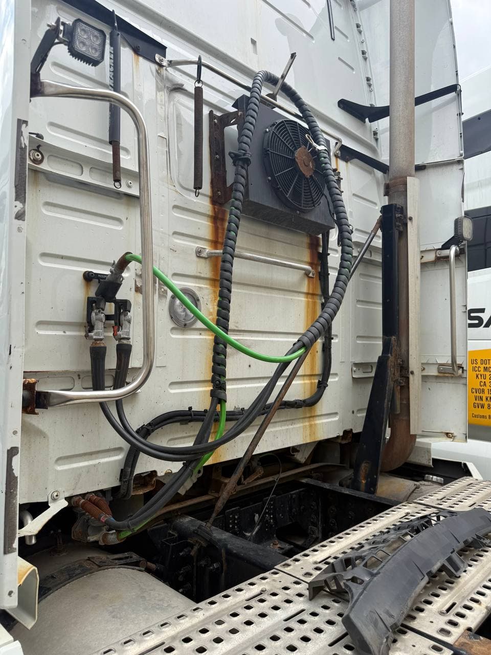 2018 Volvo VNL — photo 3 of 10